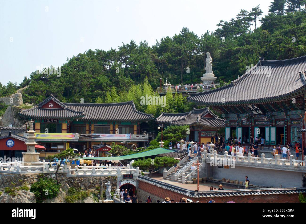 Temple bouddhiste à Busan en Corée du Sud en été Banque D'Images