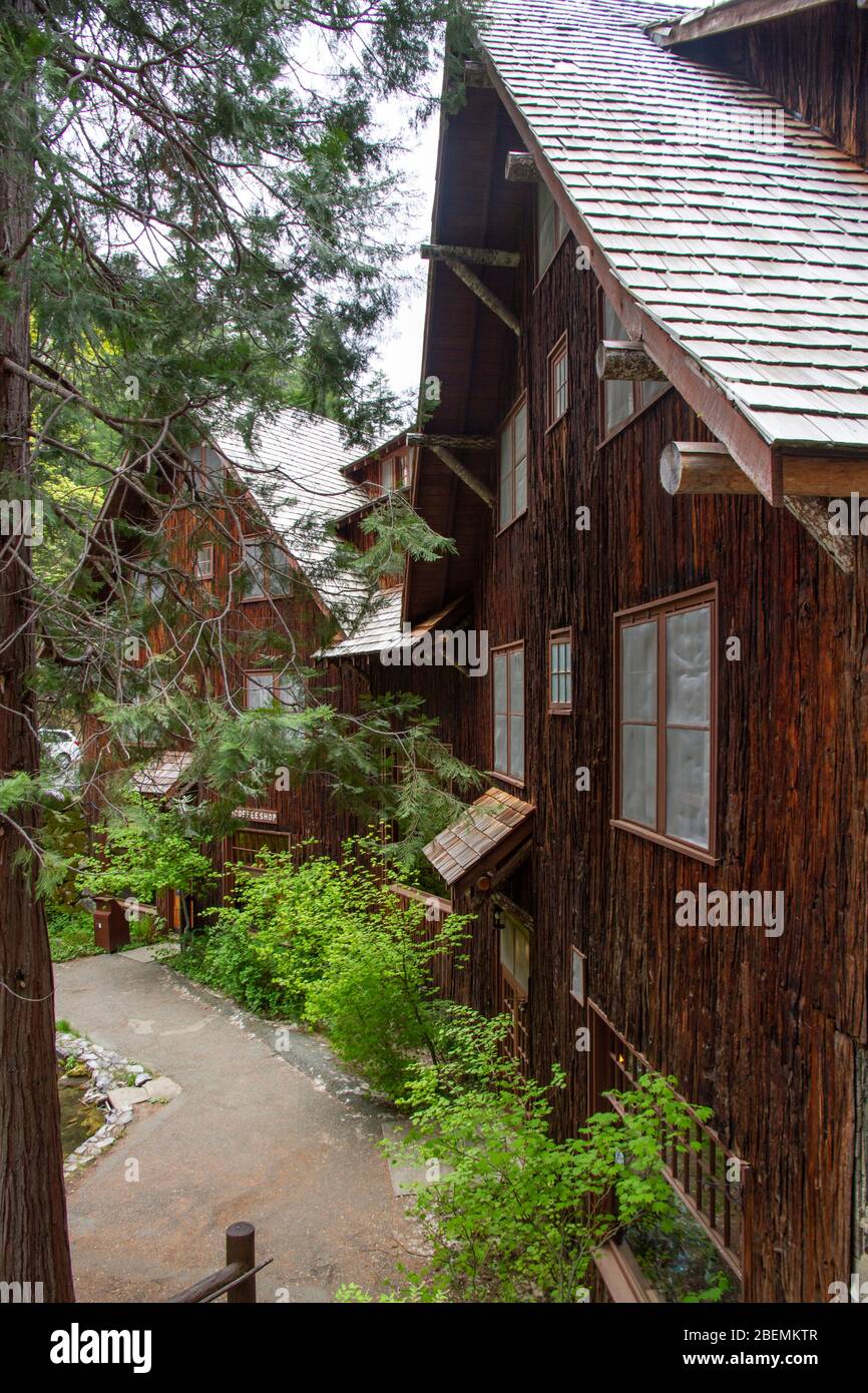 Vue sur l'Oregon Caves Chateau Hotel au monument national Oregon Caves Banque D'Images