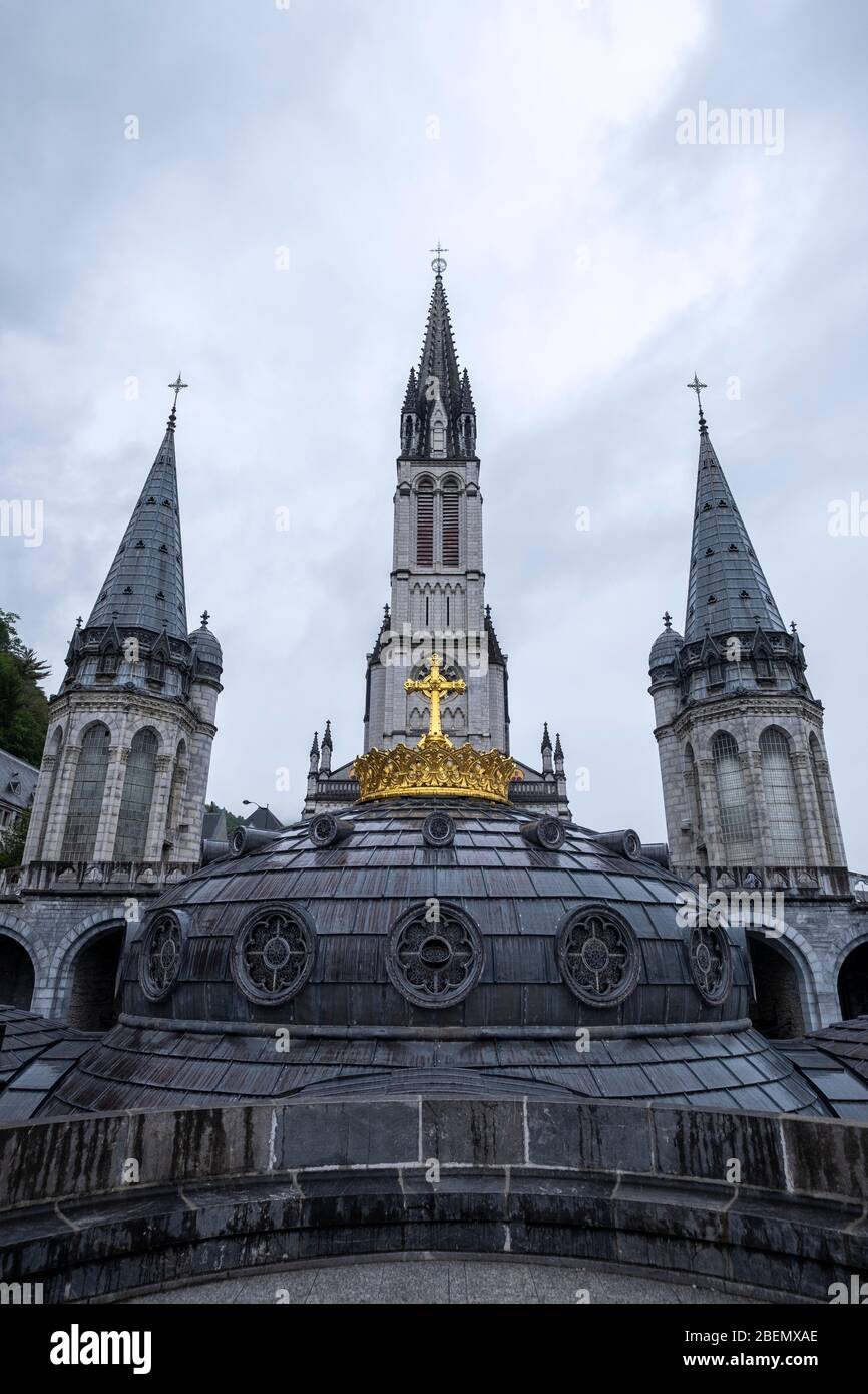 Basilique notre-Dame du Rosaire à Lourdes, France, Europe Banque D'Images