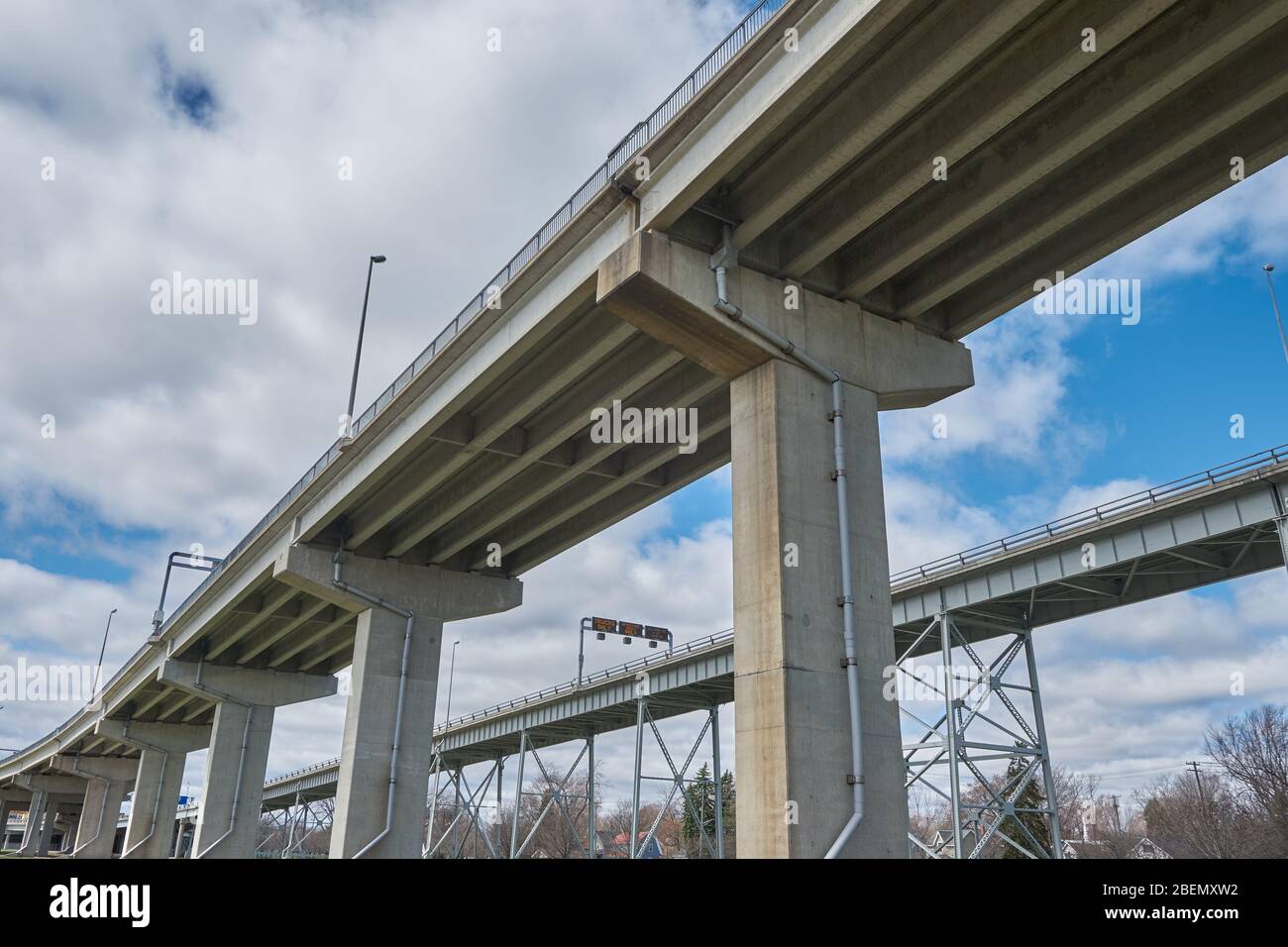 Pont Blue Water reliant Port Huron, Michigan États-Unis à Sarnia / point Edward Ontario Canada Banque D'Images