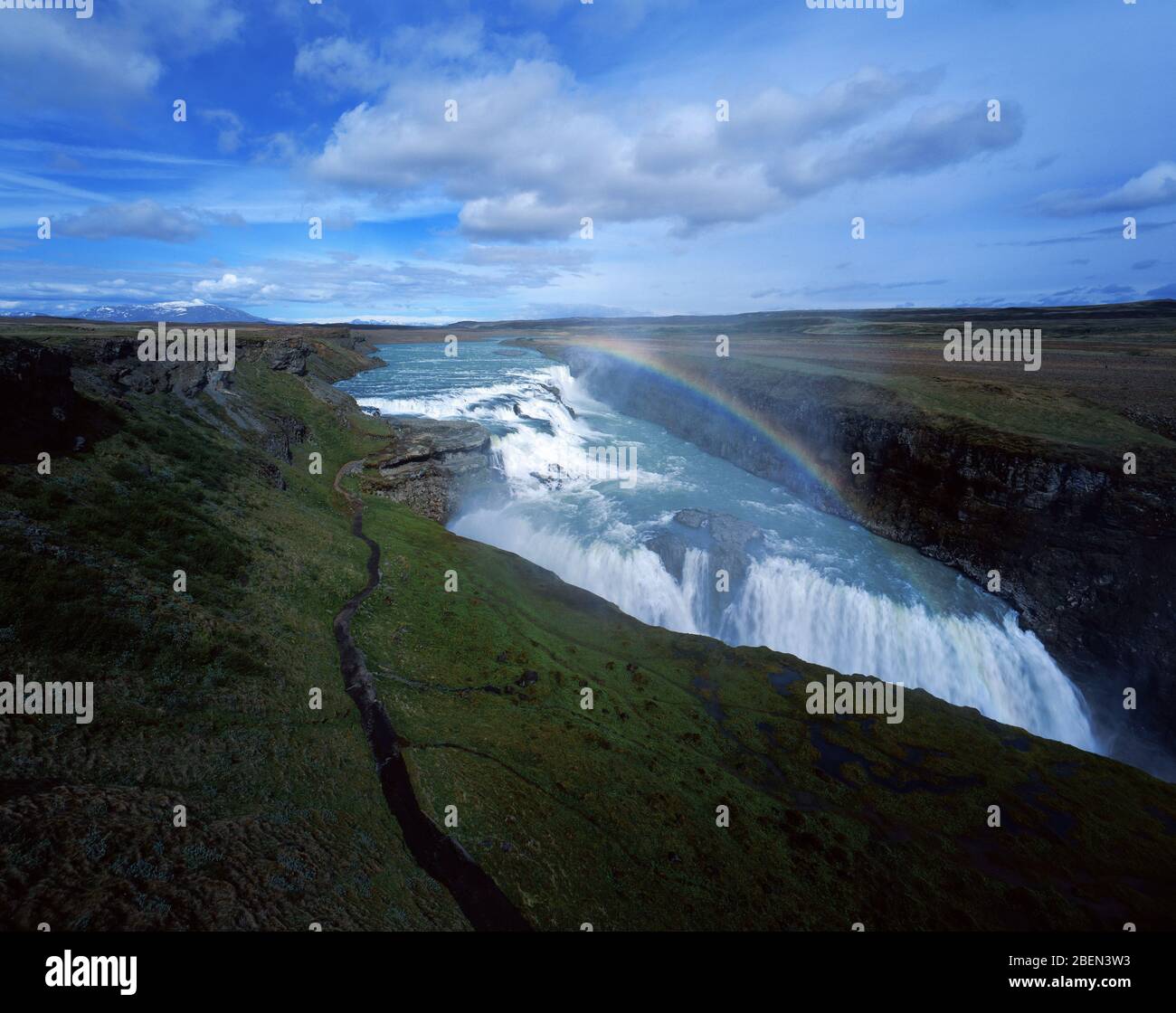 Cascade de Gullfoss en Islande avec arc-en-ciel Banque D'Images