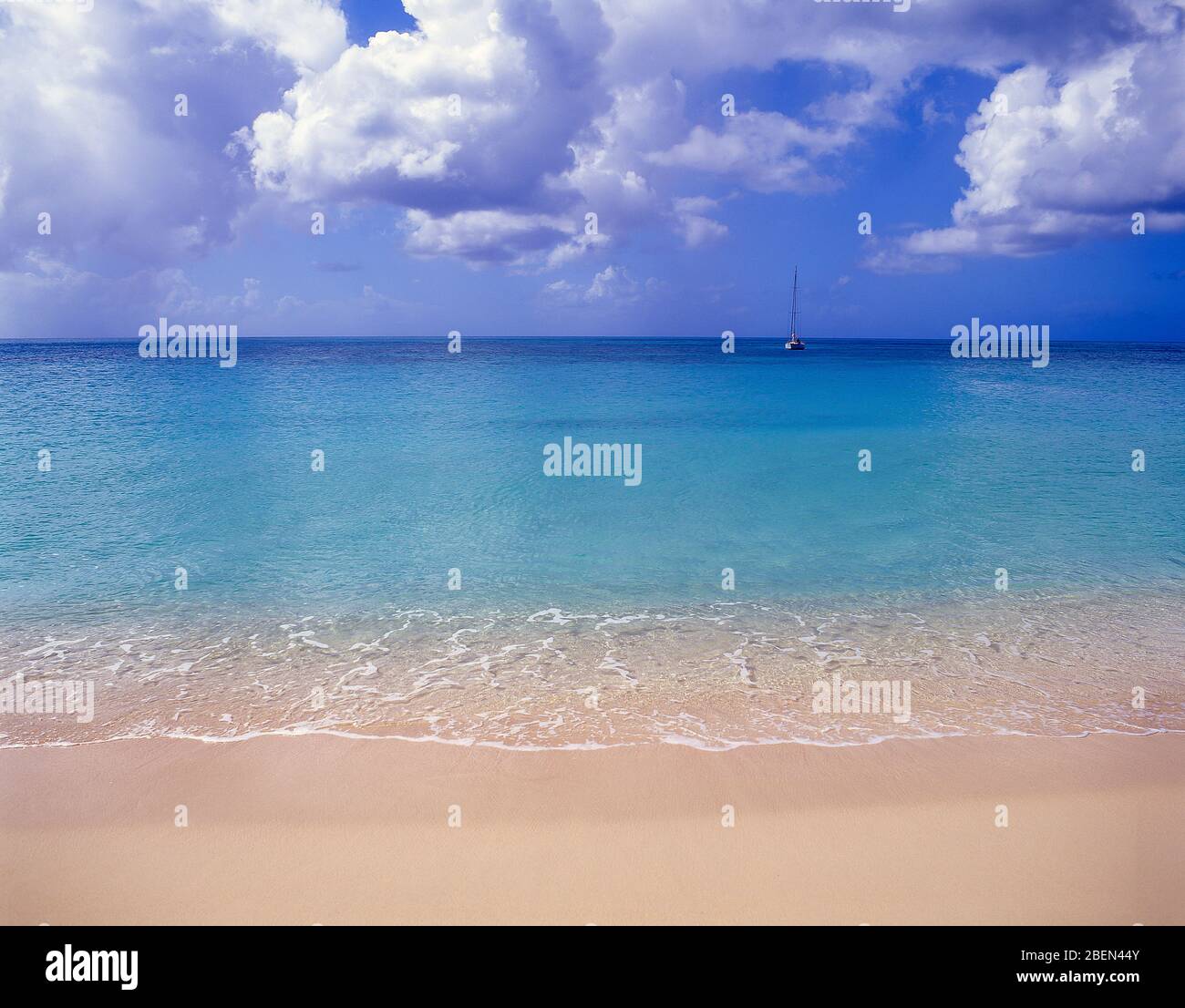 Plage de Darkwood, paroisse de Saint Mary's, Antigua, Antigua et Barbuda, Lesser Antilles, Caribbean Banque D'Images