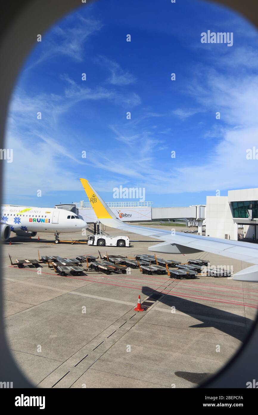 Royal Brunei Airlines au tarmac de l'aéroport de Bandar Seri Begawan Banque D'Images