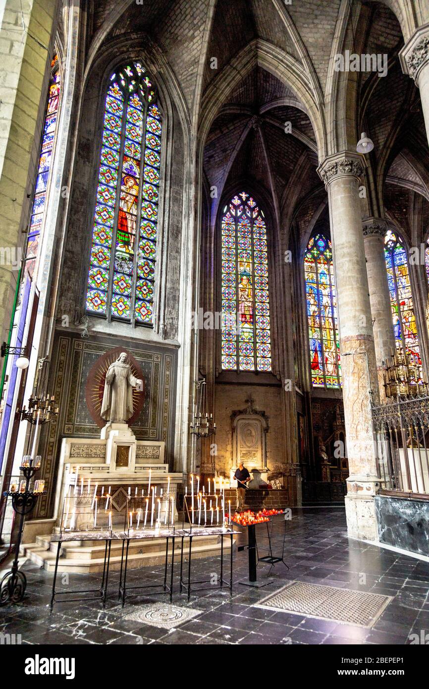 Intérieur de l'église Église Saint-Maurice à Lille, France Banque D'Images