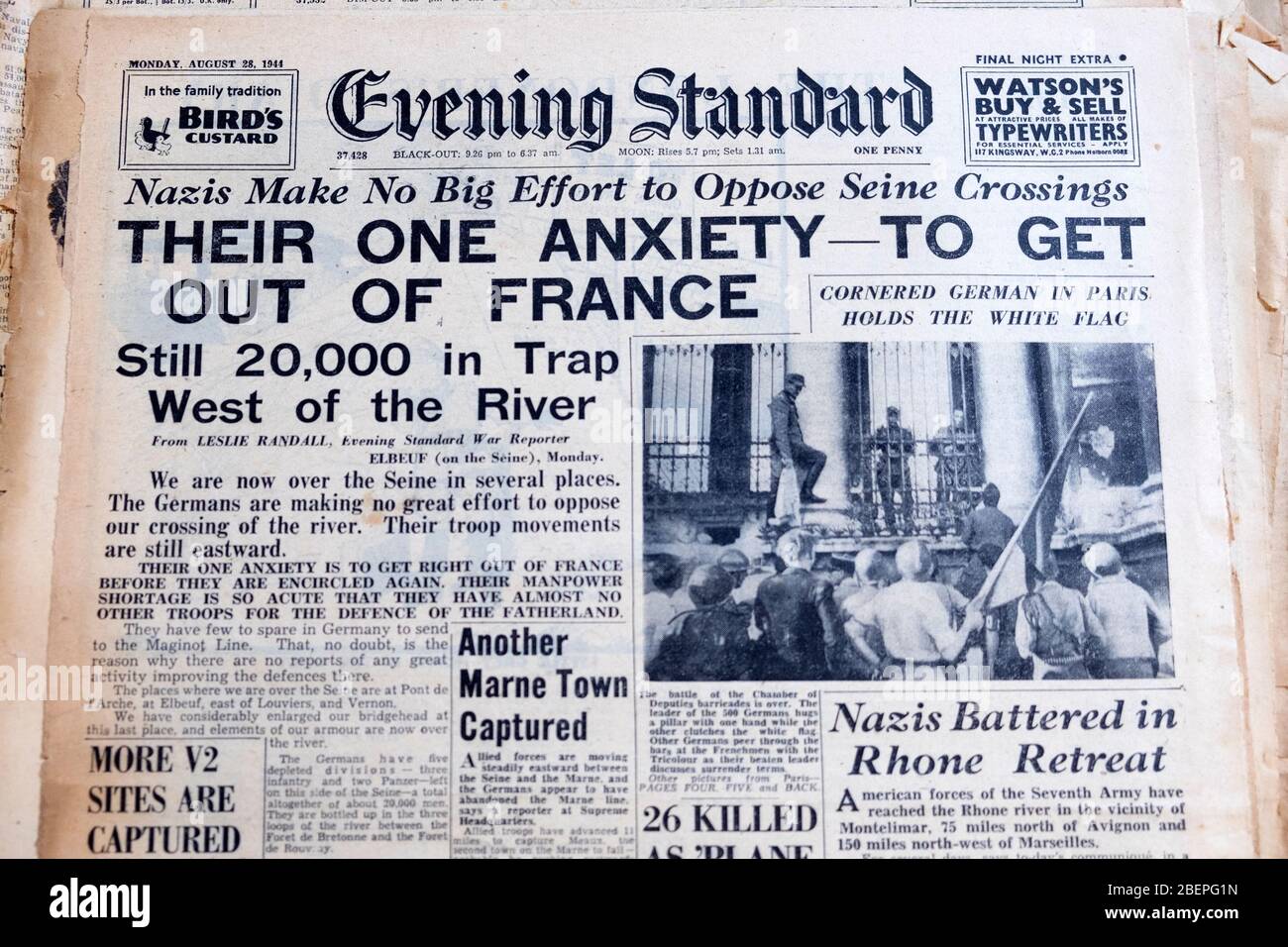 Soir Standard World War 2 WWII journaux britanniques titres 28 août 1944 "leur unique inquiétude pour sortir de la France" Londres Angleterre Royaume-Uni Banque D'Images