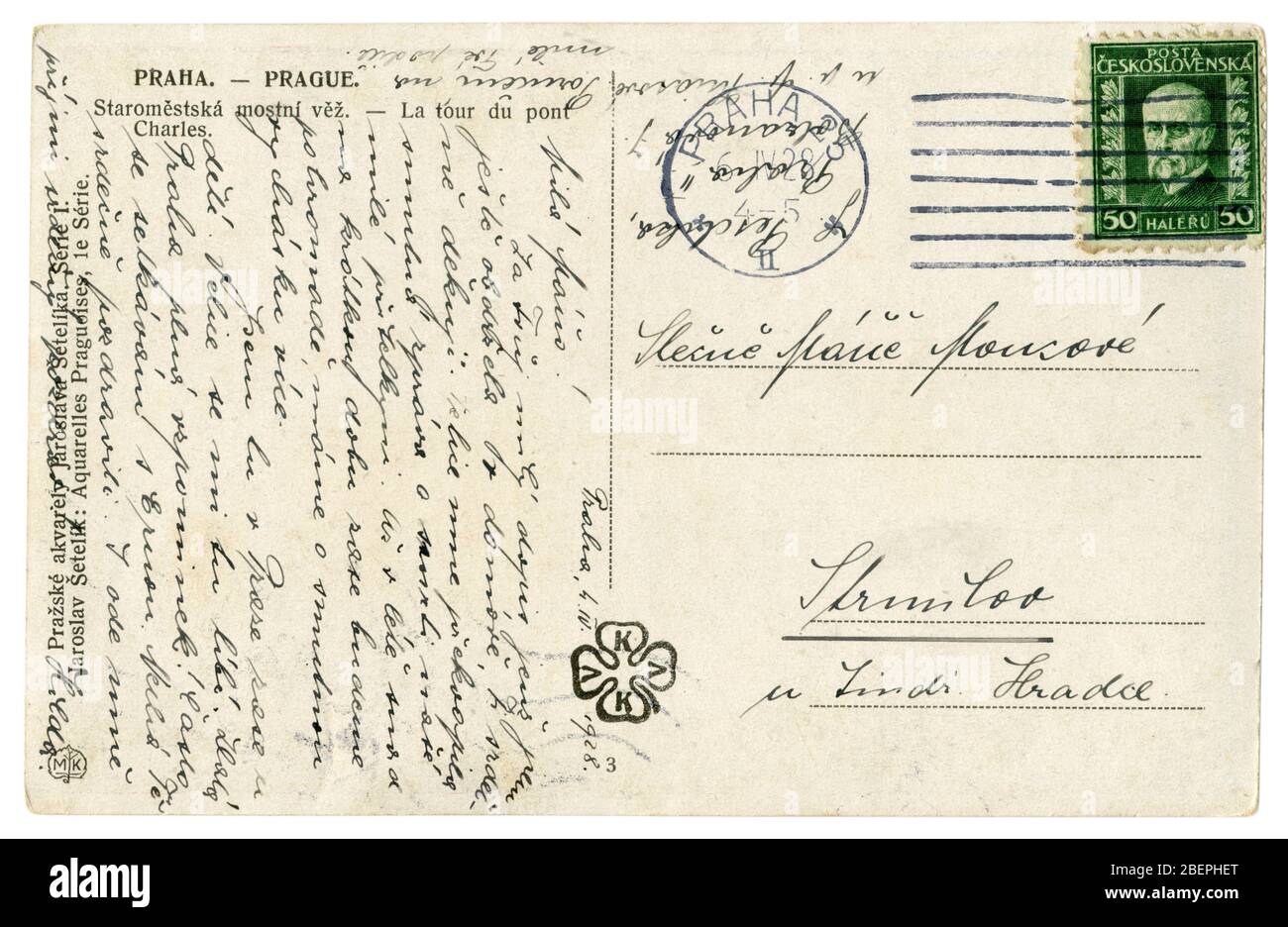 L'inverse d'une carte postale historique tchécoslovaque: Texte manuscrit à l'encre, timbre-poste du président Tomáš Garrigue Masaryk, Prague, 1928 Banque D'Images