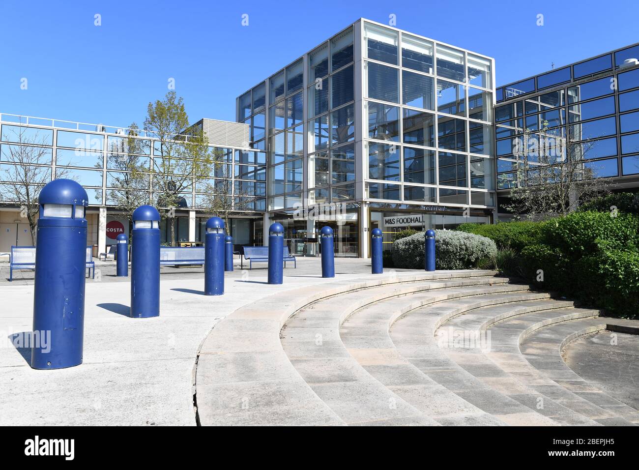 Milton Keynes Centre MK boutiques entrée bibliothèque des bureaux civiques Banque D'Images