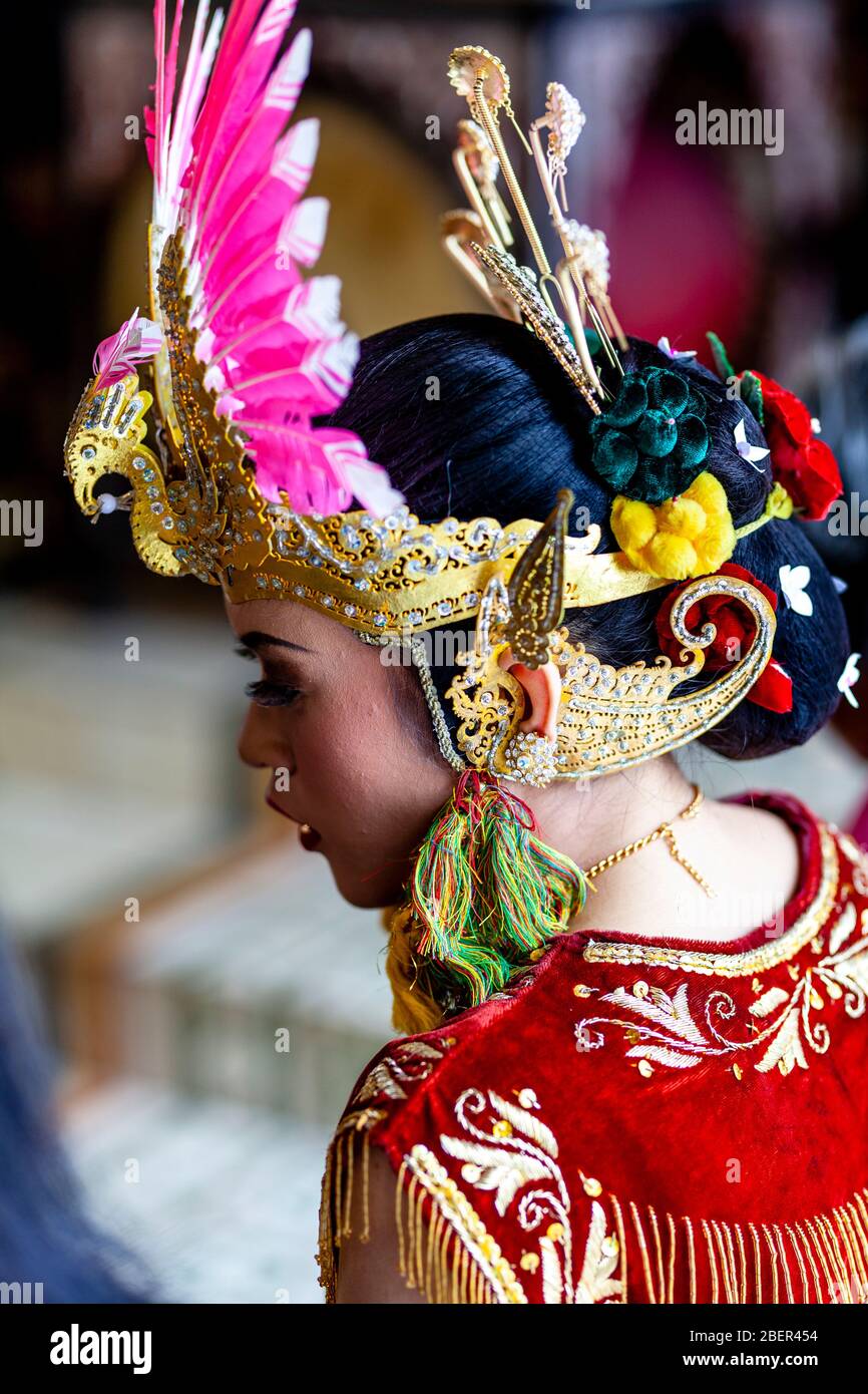 Portrait d’UN danseur traditionnel javanais au Palais du Sultan (le Kraton), Yogyakarta, Java, Indonésie. Banque D'Images