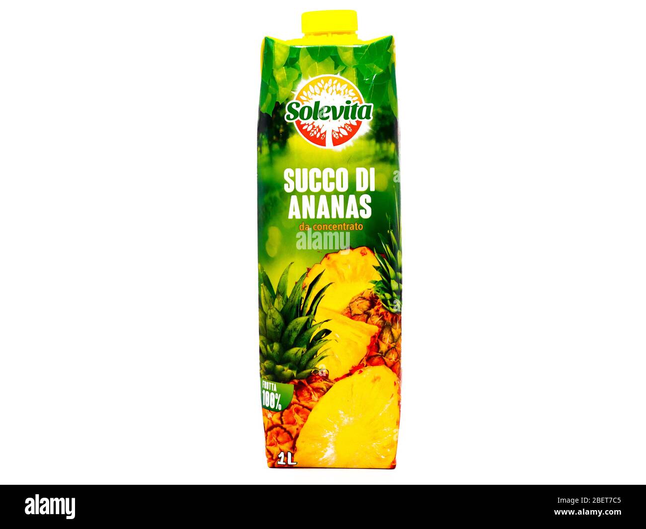 Jus de fruits Solevita Pineapple vendu par la chaîne de supermarchés LIDL Banque D'Images