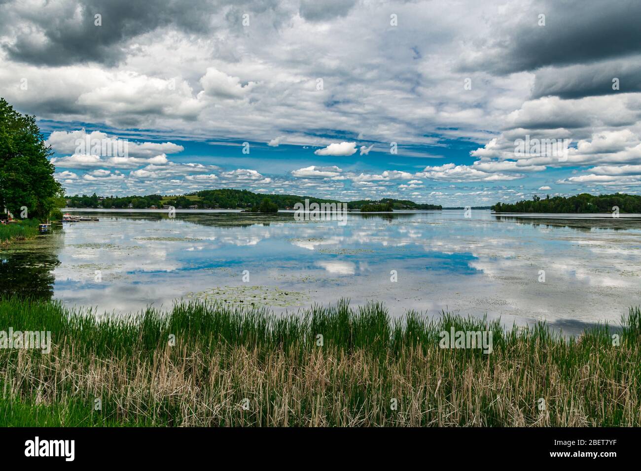 Lac Chemong Selwyn Algonquin Highlands Ontario Canada au printemps Banque D'Images