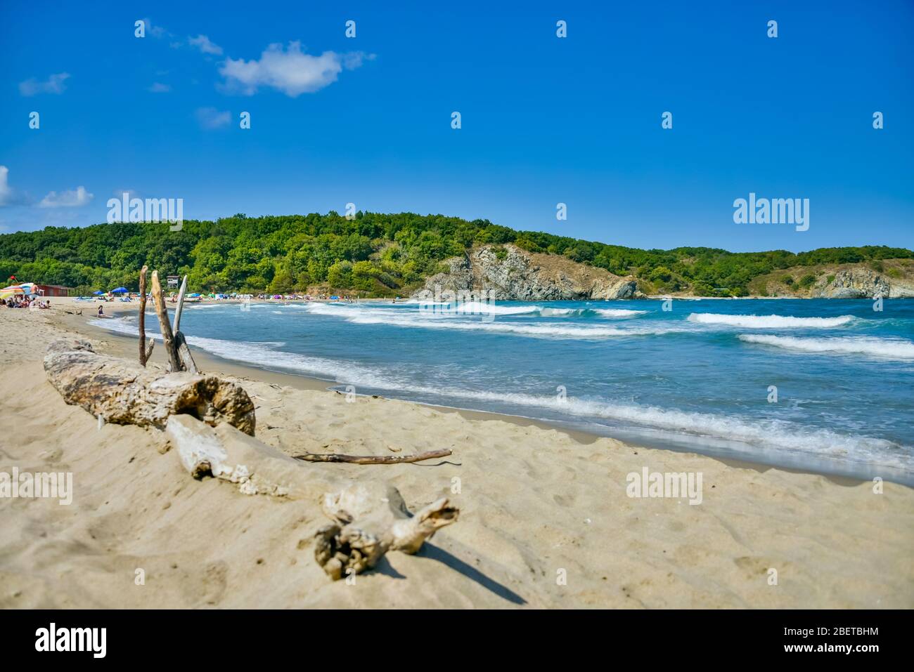 Vagues et sable doux à la plus belle plage de la côte sud de la mer Noire à Silistar, Rezovo, Bulgarie Banque D'Images