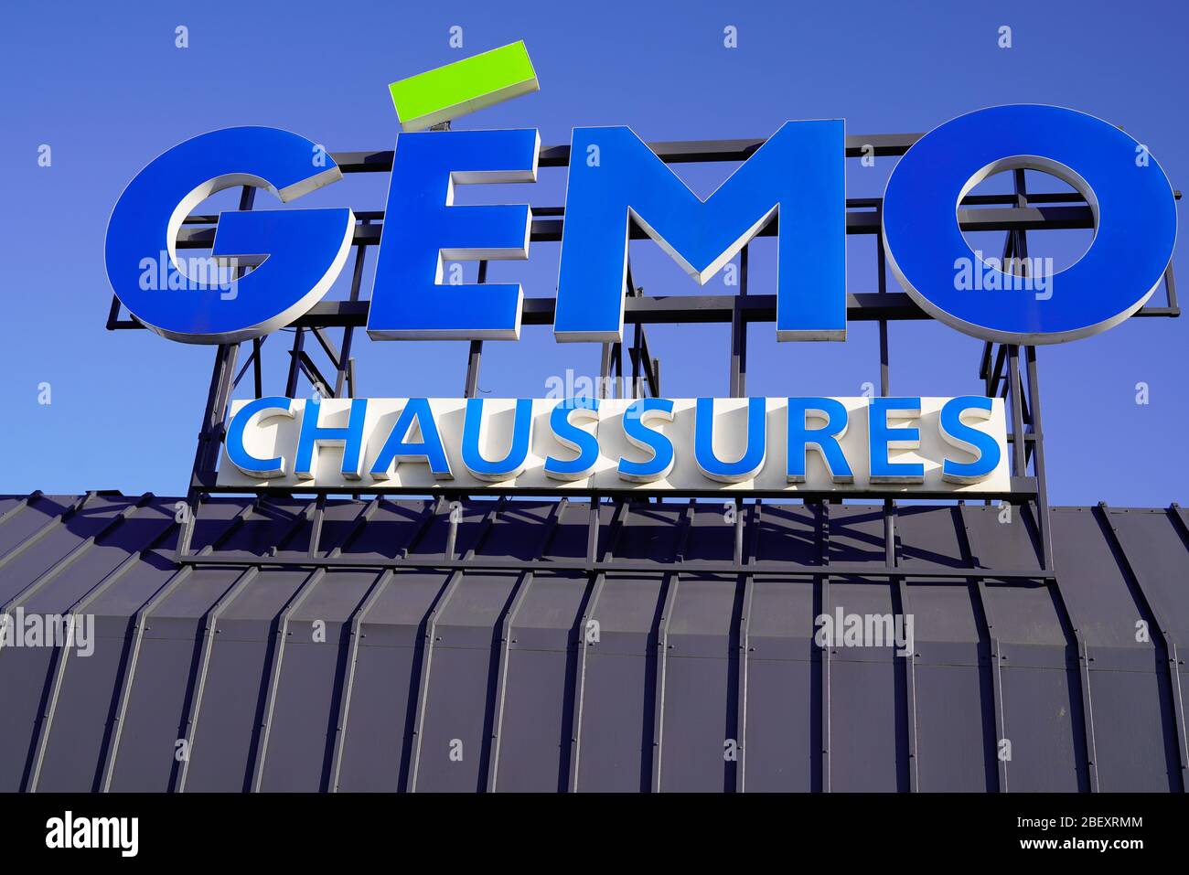 Bordeaux , Aquitaine / France - 03 15 2020 : Gemo chaussures logo boutique  chaussures marque boutique chaussures groupe français vêtements de  distribution de mode Eram Photo Stock - Alamy