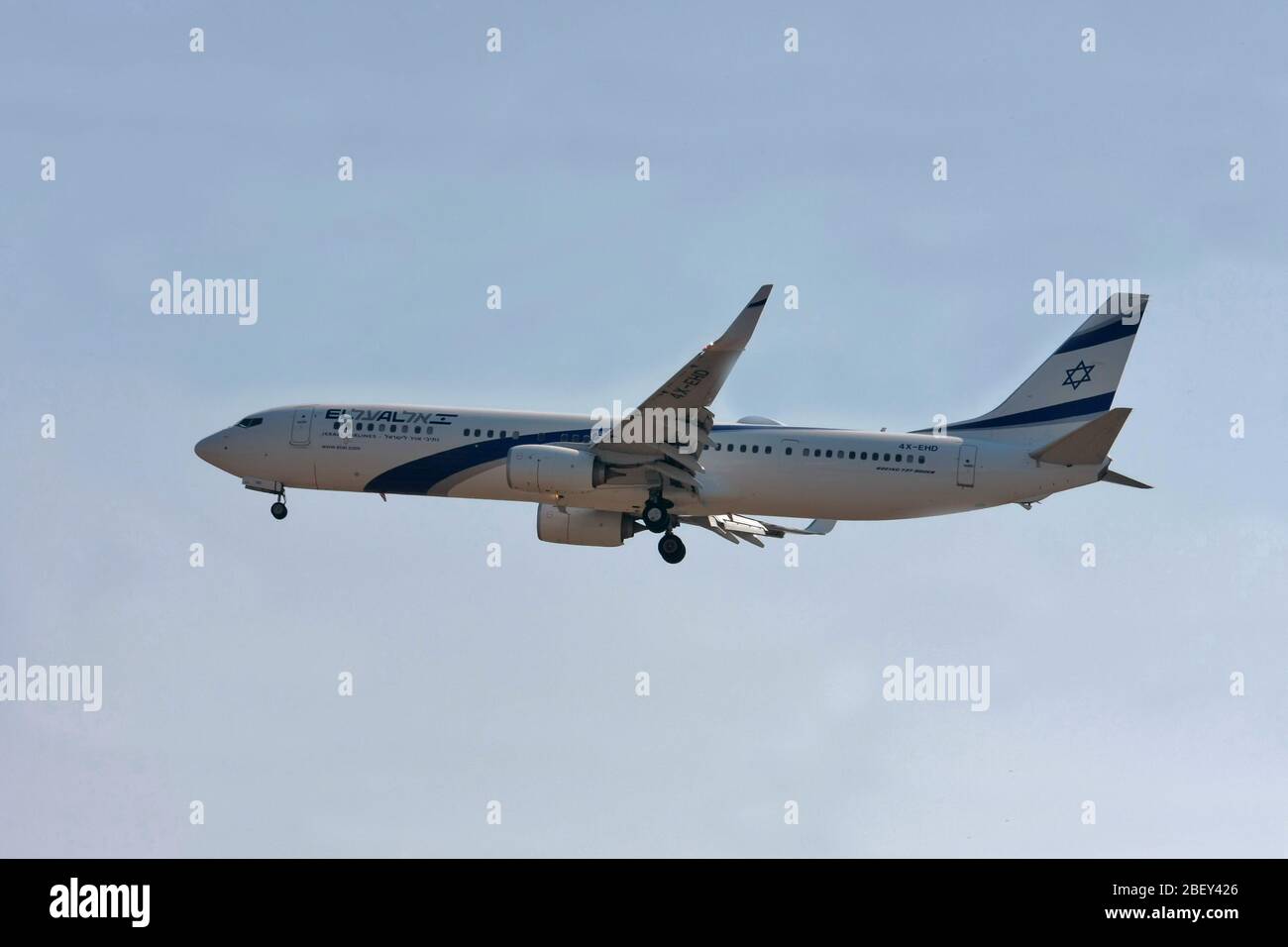 4 VOLS EHD EL al Israel Airlines, Boeing 737-900 à Malpensa (MXP / LIMC), Milan, Italie Banque D'Images