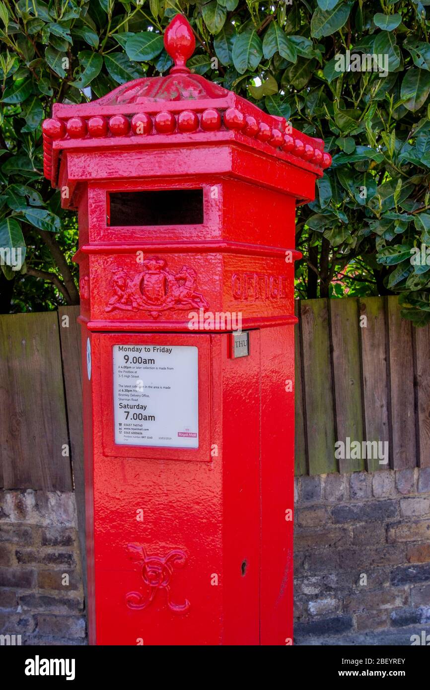 Une postbox de l'ère victorienne, Chislehurst, Kent, Royaume-Uni Banque D'Images