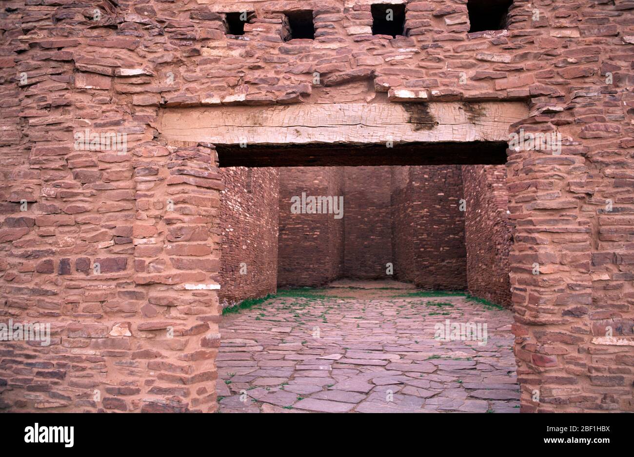 Entrée à la Purisima Concepcion à Quarai Pueblo, Salinas Pueblo missions National Monument, Nouveau Mexique Banque D'Images