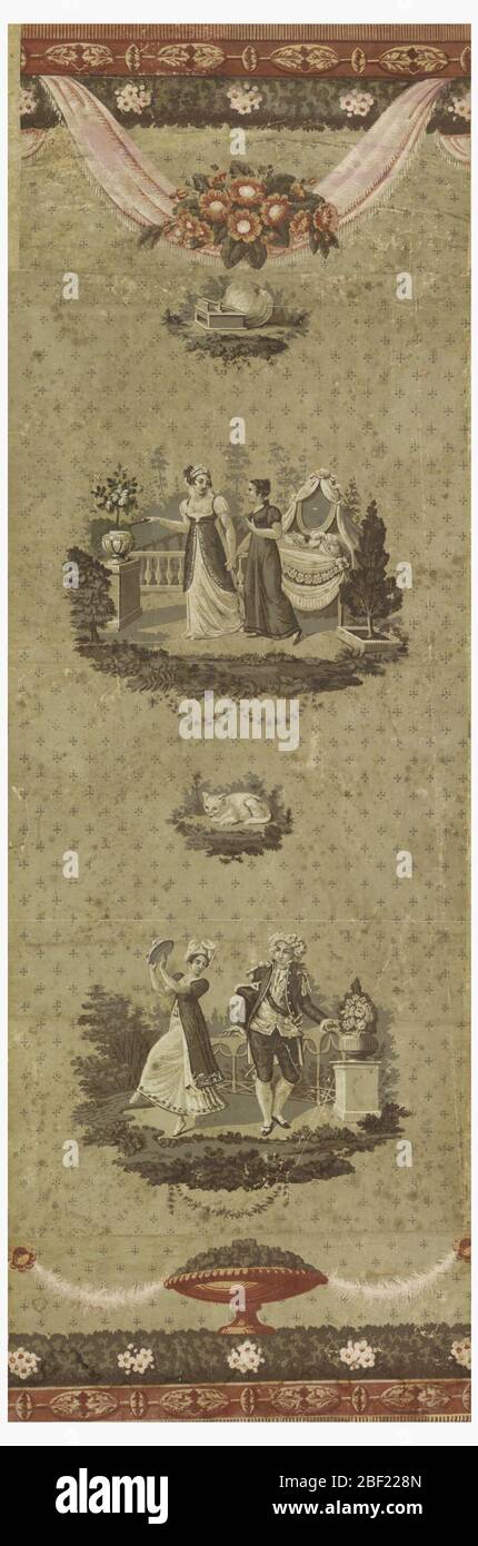 Flanc. Rectangle vertical. Champ vert, cousu avec des lignes croisées de vert olive plus foncé; bordure brune haut et bas, avec bande de feuillage vert foncé parsemée de fleurs roses. Deux motifs figuratifs au centre du papier, avec un troisième motif représentant un chat. Banque D'Images