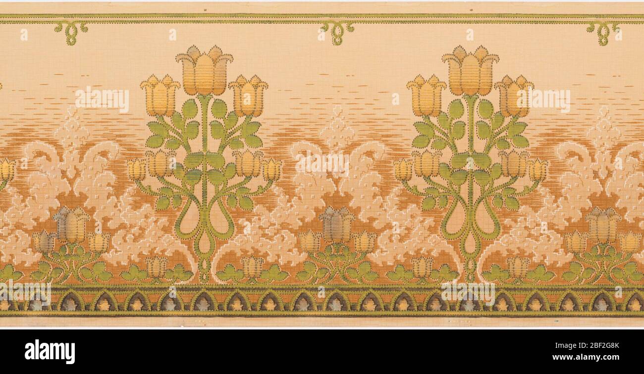 Frise. Médaillons stylisés de tulipes, bande de médaillons pointés le long du fond; imprimés en vert, blanc, marron, or métallique et noir sur fond brun simulant un tissu tissé. Banque D'Images