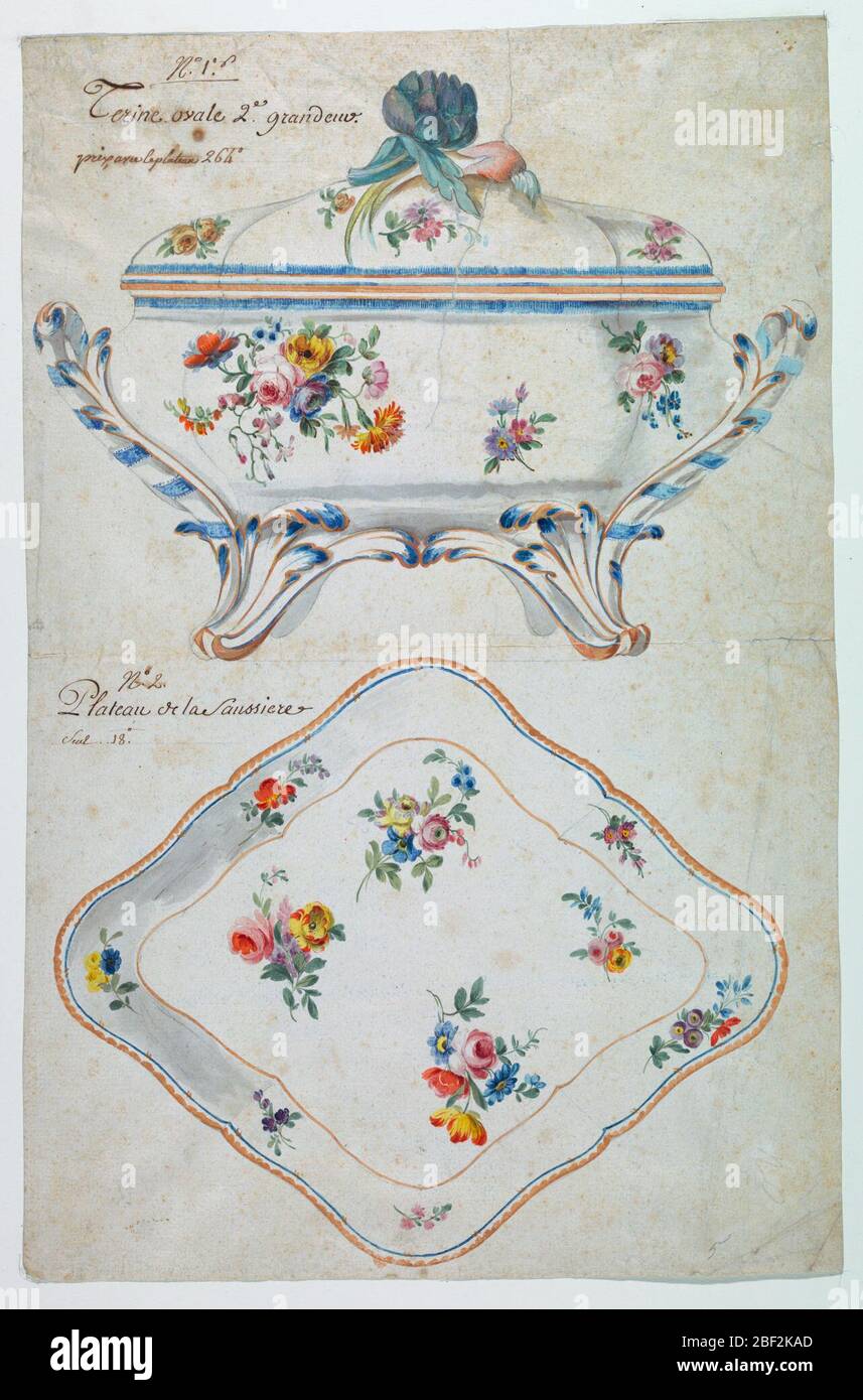 Conception pour une martelette et un plateau en porcelaine peinte. Refr couverte illustré en élévation (ci-dessus) avec plateau (ci-dessous). Retureen avec bol ovoïde sur les jambes foliées à partir desquelles poignées en forme de tige de montée avec bandes enchevêinées de ruban et de feuilles. Banque D'Images