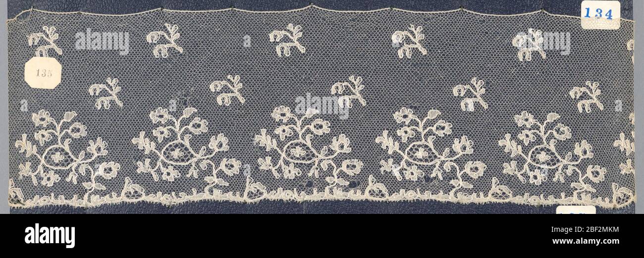 Bordure. Bordure en dentelle de bobbin, frontières florales; point de Lille de la fin du XVIIIe siècle Banque D'Images