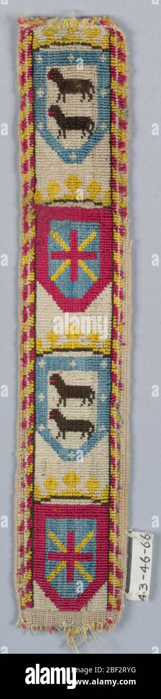 Rognage. Deux boucliers, chacun sous une couronne, montrant deux animaux noirs entourés d'une bordure bleue avec des étoiles, et l'autre une croix rouge sur l'or X sur un sol bleu entouré d'une bordure rouge. Banque D'Images