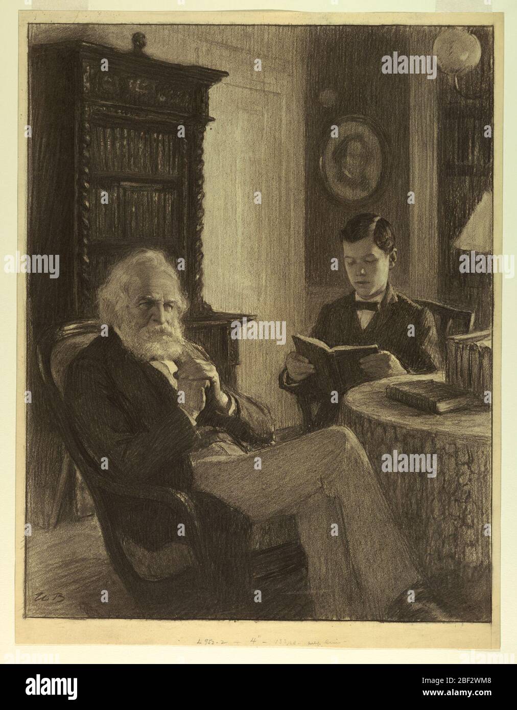 Longfellow dans son étude. Le poète à barbe blanche est montré au premier plan, presque pleine longueur, et assis, face à droite. Un garçon est assis à côté de lui, près d'une table, lire. Banque D'Images