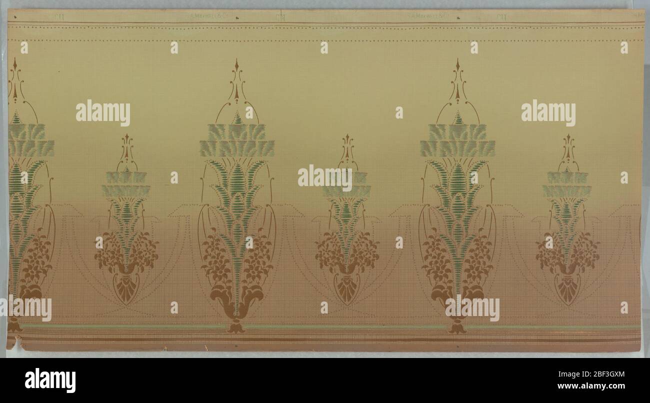 Frise. Sur fond dégradé de brun clair et vert alternant petites et grandes formes abstraites qui ressemblent à des chandeliers suspendus et vases avec des bouquets de fleurs brunes et des vignes vertes. Banque D'Images