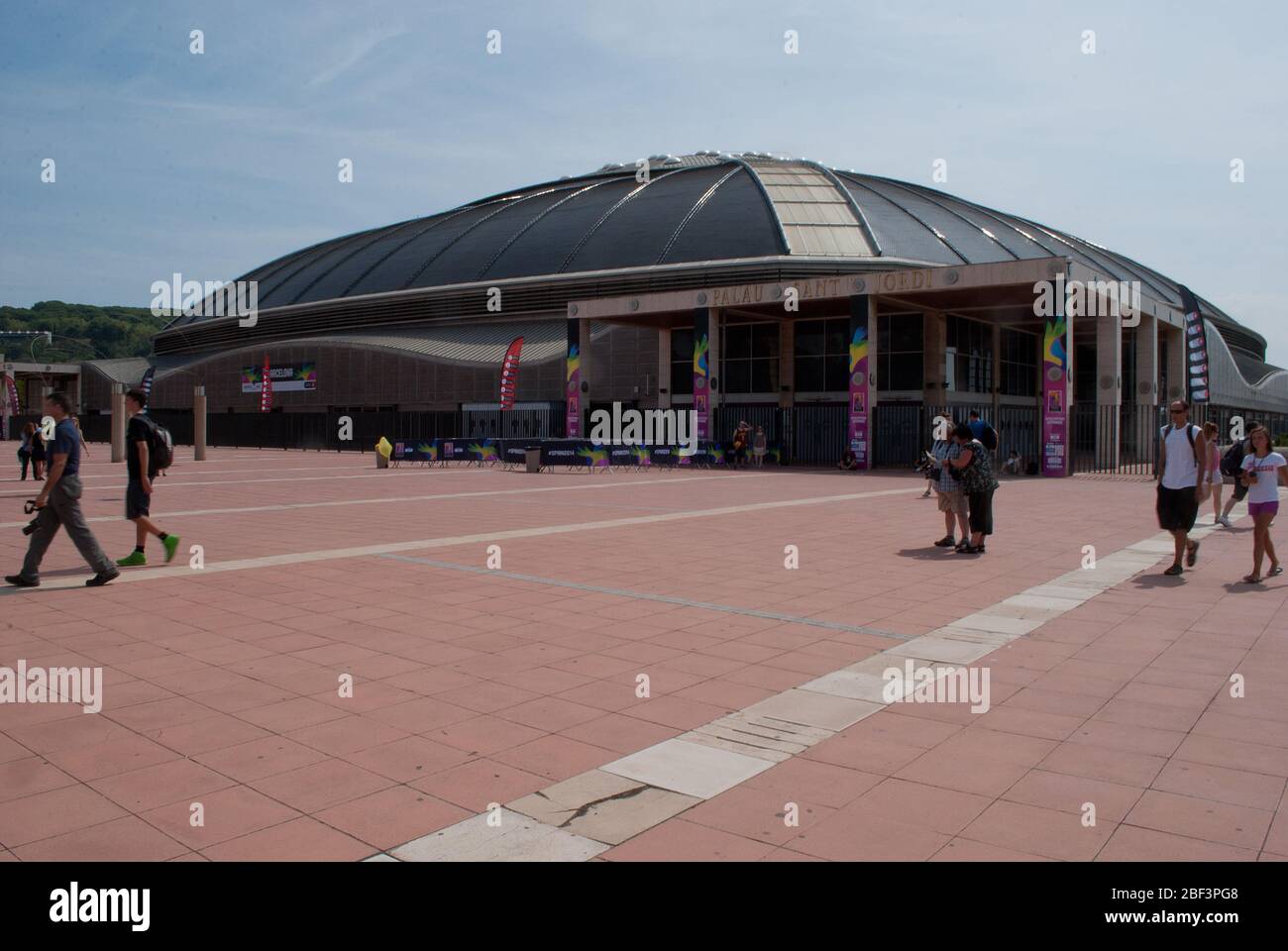 Architecture des années 1990 Palau Sant Jordi Palais Saint-Georges, Passeig Olimpic, Anella Olímpica (Parc olympique), Montjuic, Barcelone, Espagne par Arata Isozaki Banque D'Images