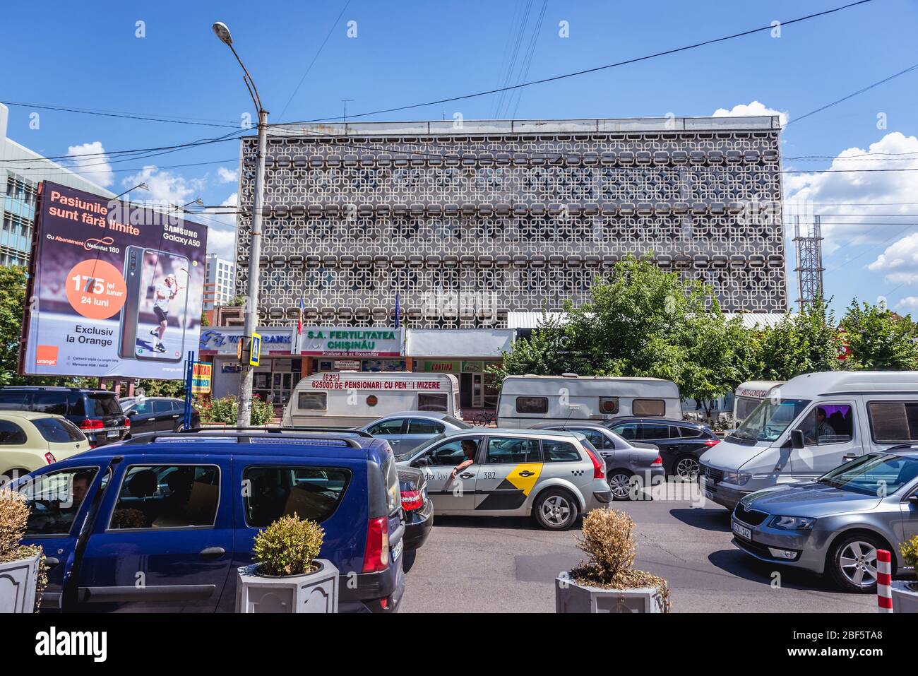 Architecture soviétique à Chisinau, capitale de la République de Moldova Banque D'Images