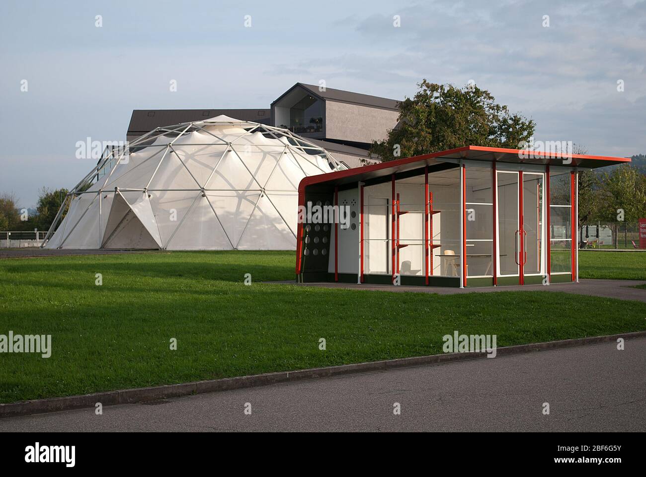 Station-service par Vitra Campus par Jean Prouve Banque D'Images