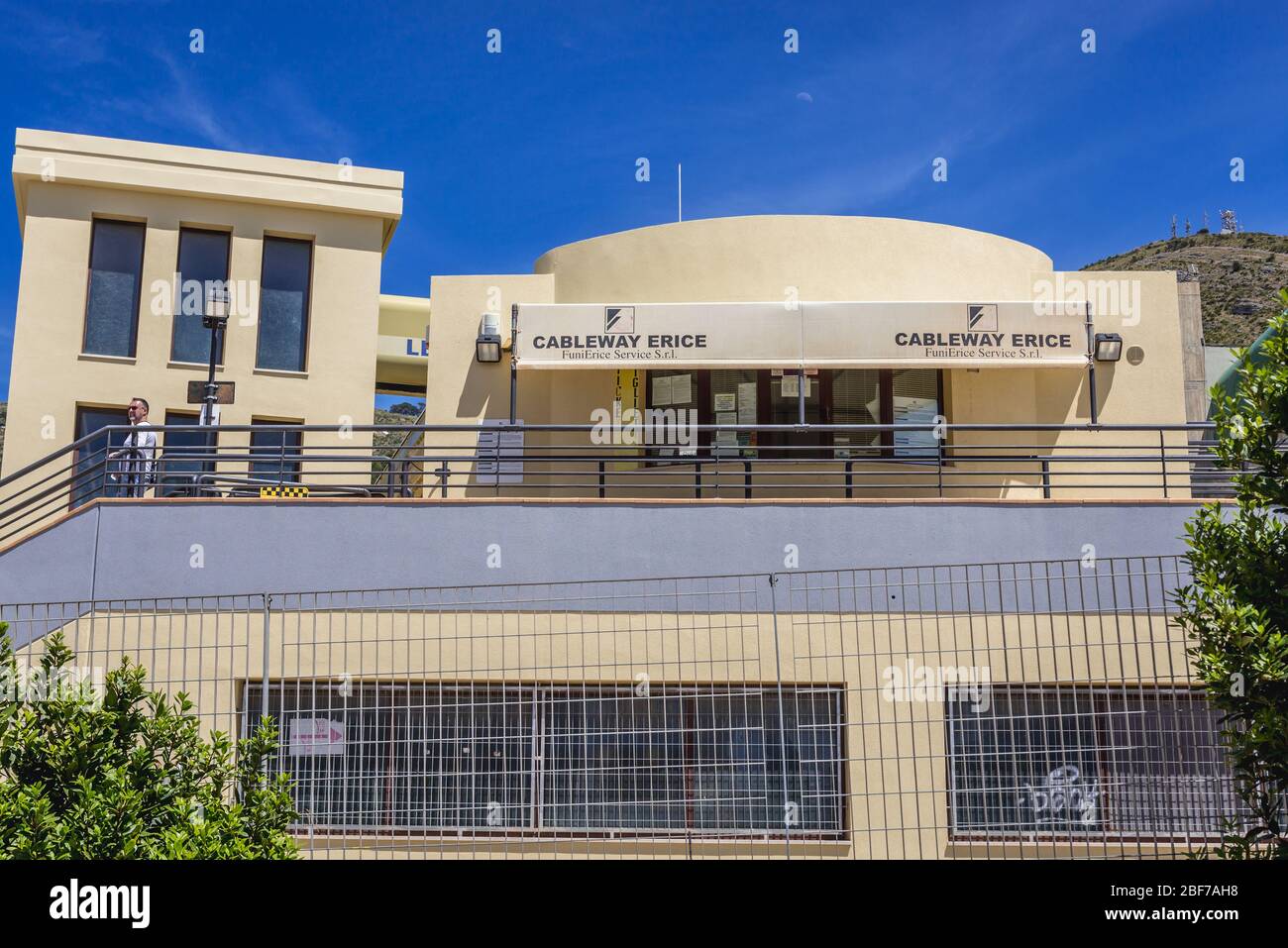 Gare de téléphérique de Trapani à Erice ville historique sur la côte ouest de la Sicile en Italie Banque D'Images