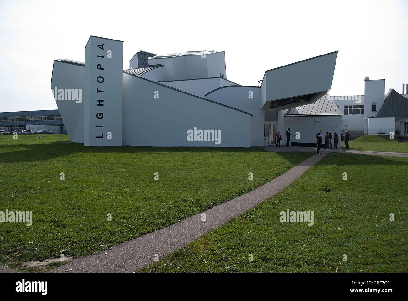 White Deconstructivist Architecture Vitra Design Museum Gallery Vitra Campus by Frank Gehry Banque D'Images
