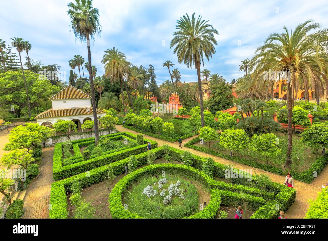 Séville, Andalousie, Espagne - 19 avril 2016 : vue aérienne des jardins des Alcazars royaux de Séville ou des Reales Alcazares de Séville, andalous Banque D'Images