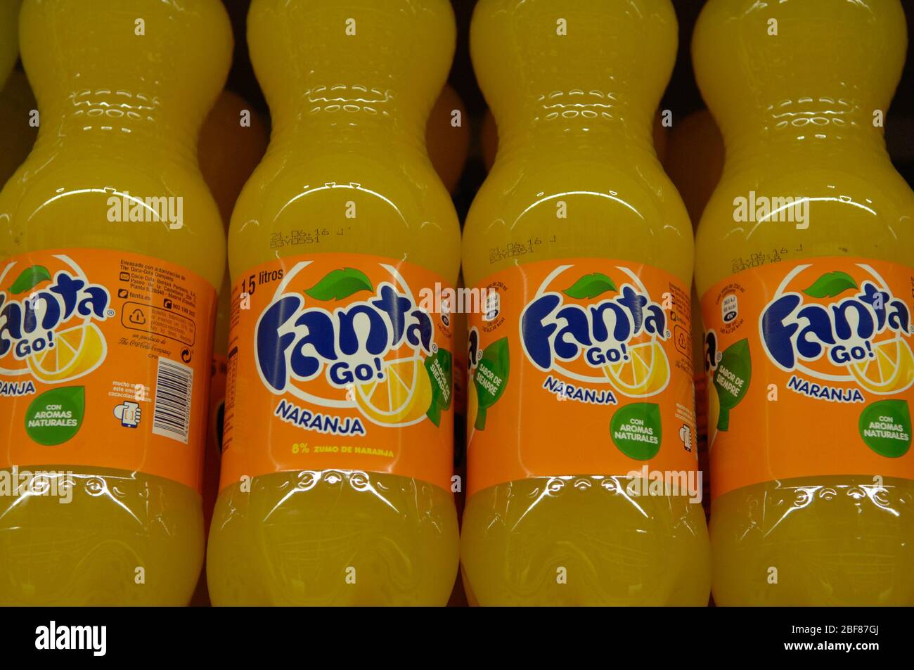 Bouteilles de soda, orange,fanta Banque D'Images