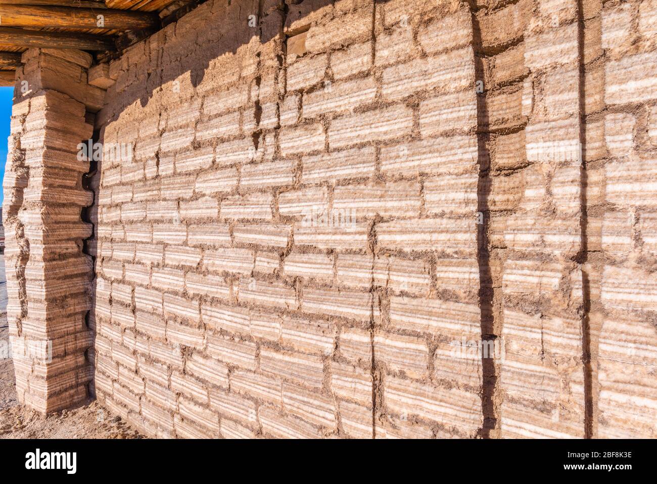 Salinas grandes le long de la N52, à l'est de Suques, région de Puna, montagnes des Andes à haute altitude (3 400 m), Argentine, Amérique latine Banque D'Images Salinas grandes le long de la N52, à l'est de Suques, région de Puna, montagnes des Andes à haute altitude (3 400 m), Argentine, Amérique latine Banque D'Images
