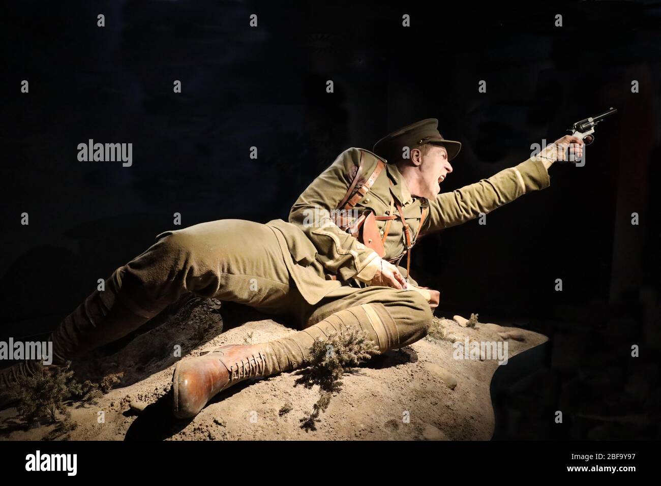 Exposition Gallipoli.' L'échelle de notre guerre. Te Papa Tongarewa . Wellington Museum.exposition des figures géantes de l'atelier Weta en fibre de verre et silicone. Banque D'Images