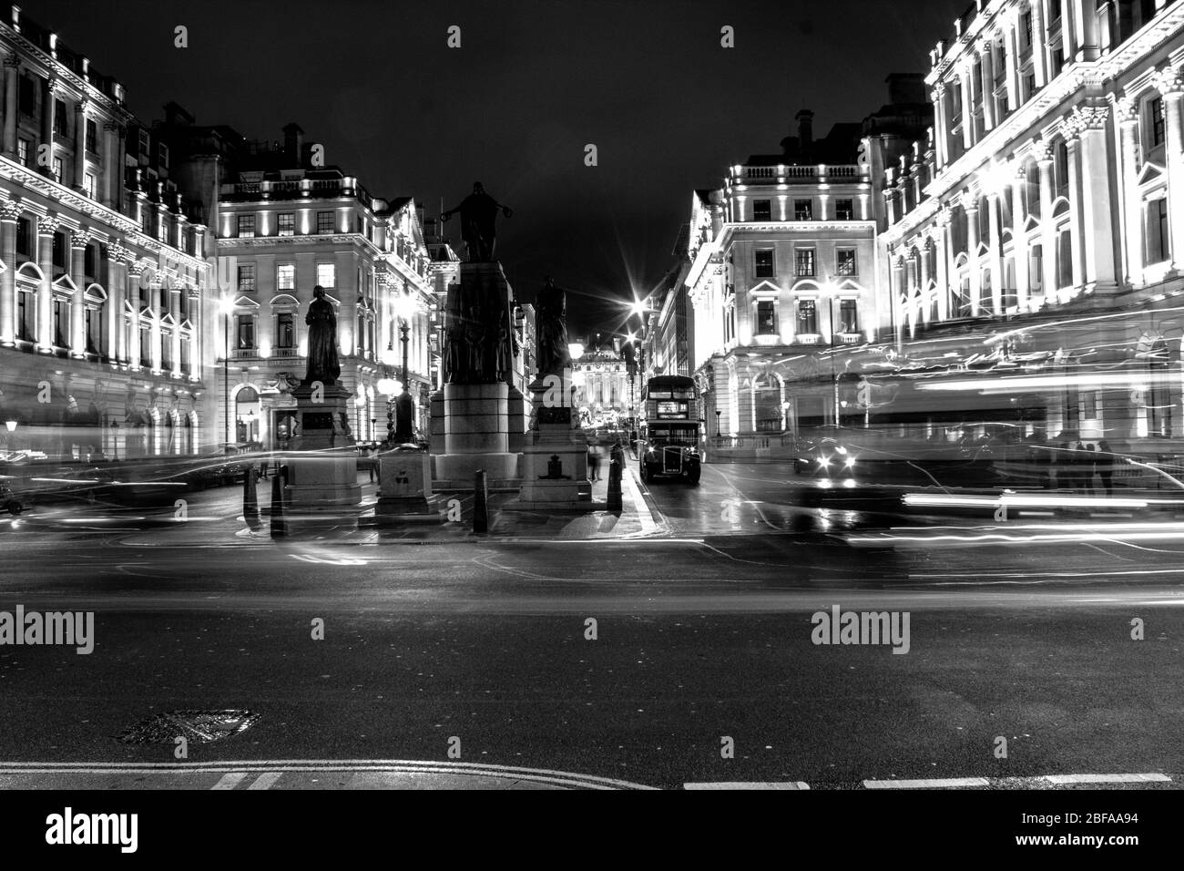 Ma vue de Londres en noir et blanc avec mon appareil photo. Banque D'Images