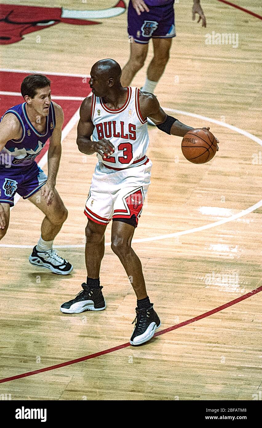 Michael Jordan rivalise avec l'Utah Jazz lors des finales NBA de 1997 Banque D'Images