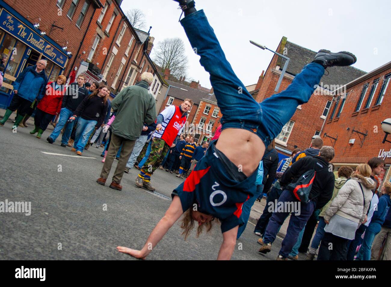 Ashbourne Royal Shrovetide Football, Ashbourne, Derbyshire, Royaume-Uni Banque D'Images