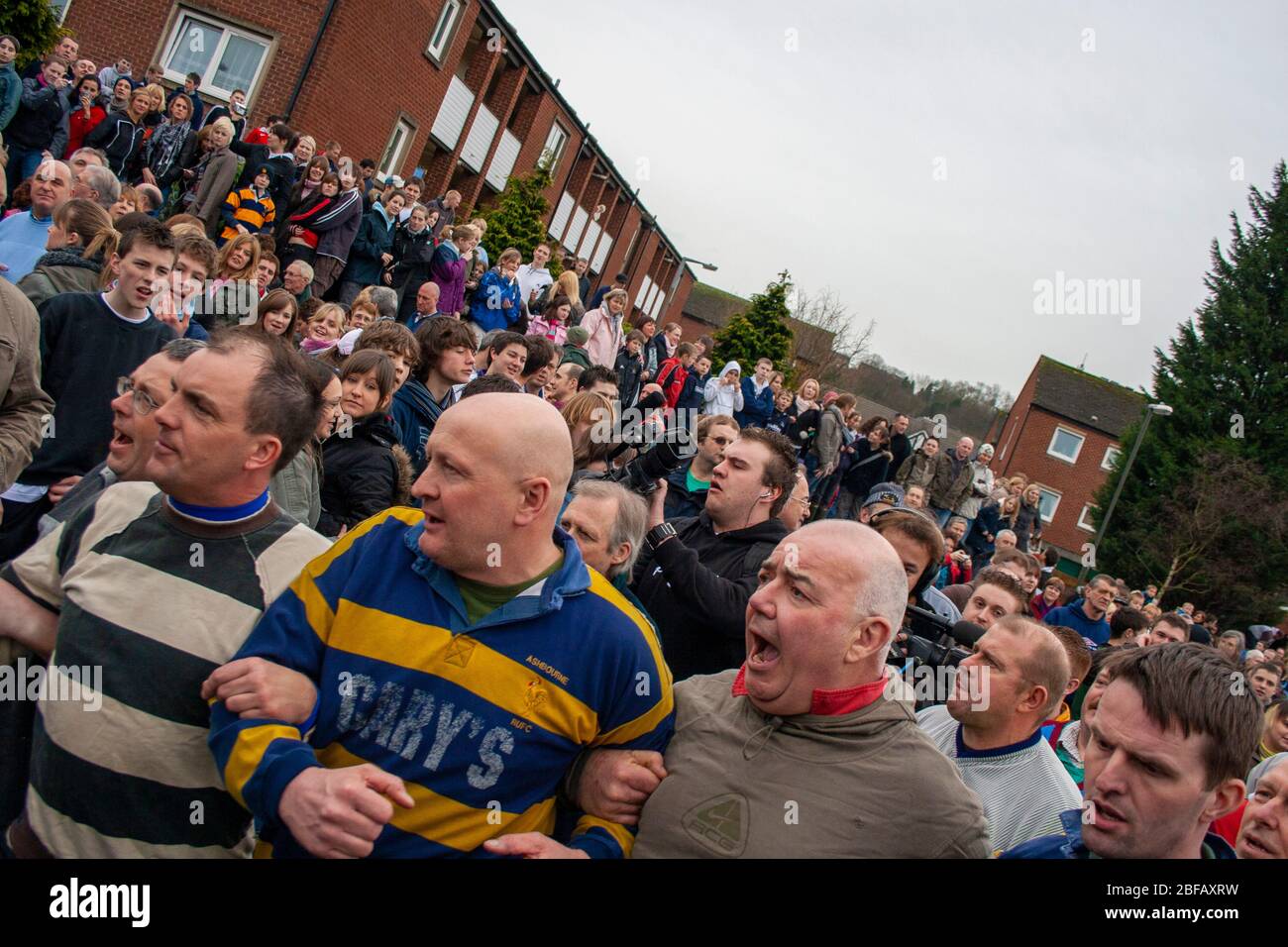 Ashbourne Royal Shrovetide Football, Ashbourne, Derbyshire, Royaume-Uni Banque D'Images