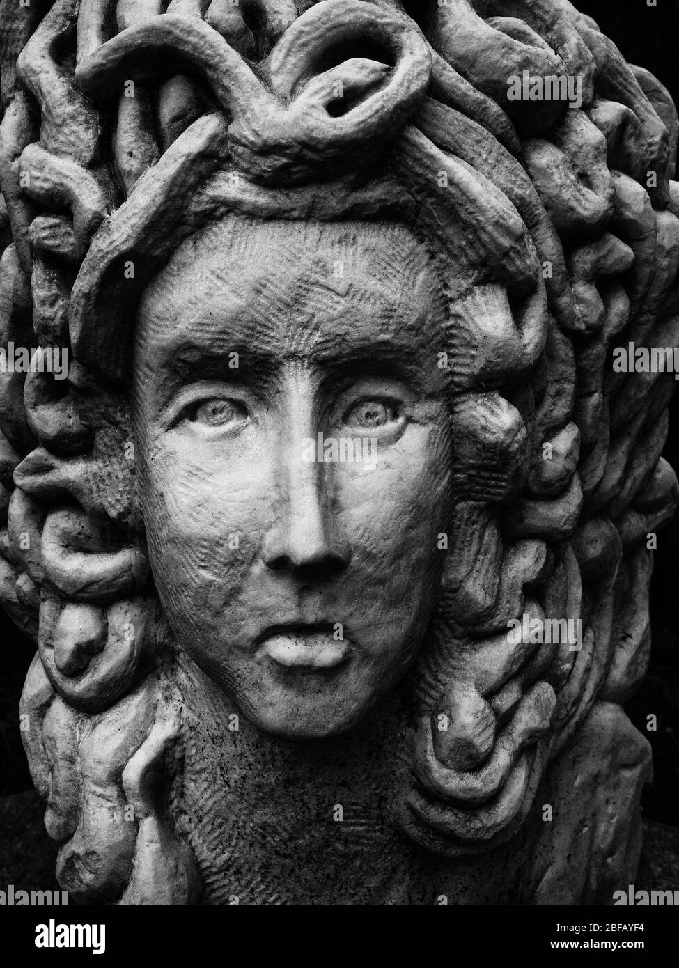 Vérone, Italie - 17 septembre 2017 : détail de la statue de Medusa, femme aux serpents au lieu de cheveux. Banque D'Images