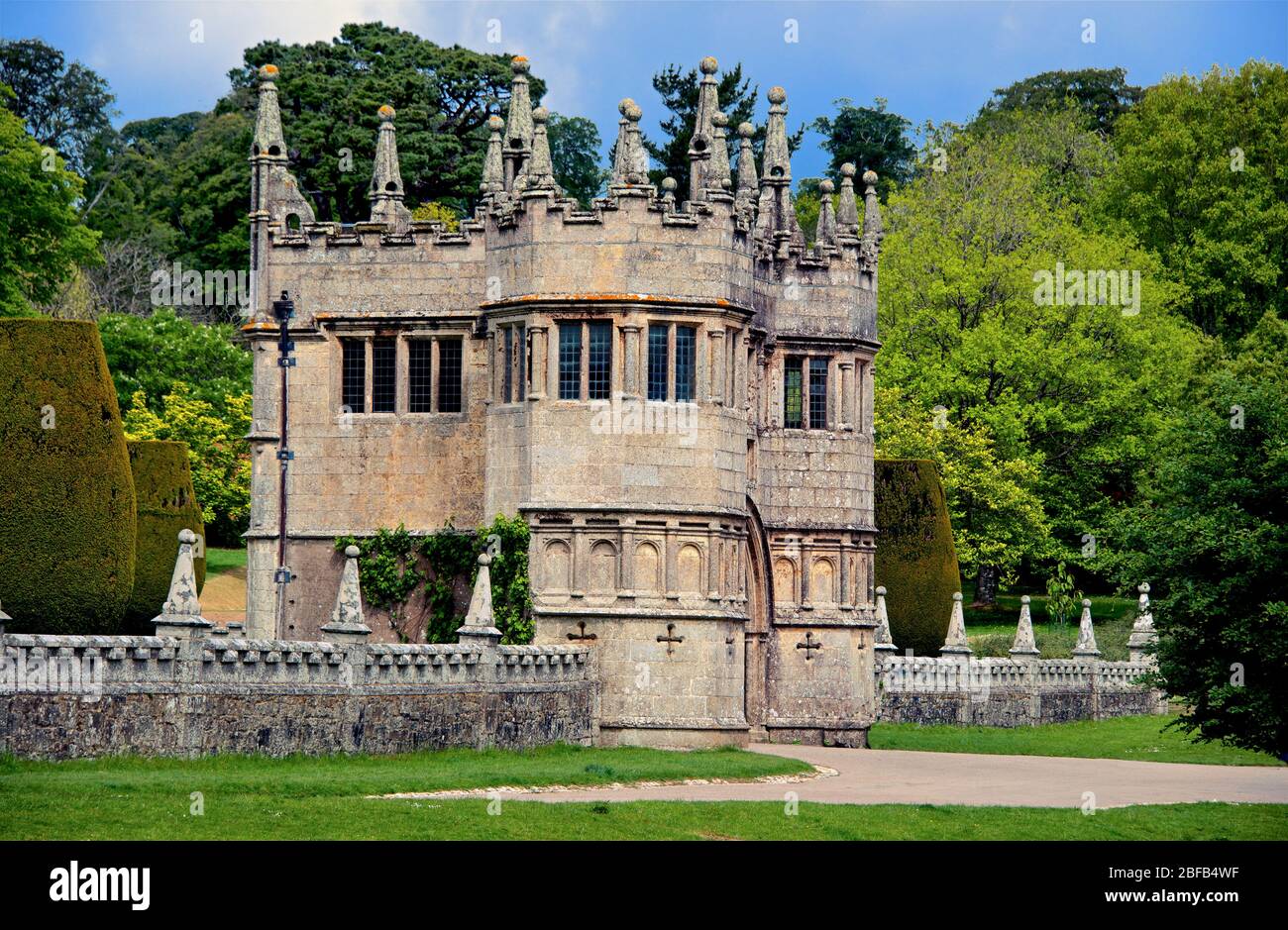 Entrée de la maison Lanhydrock Lostwithiel Cornwall Angleterre Banque D'Images