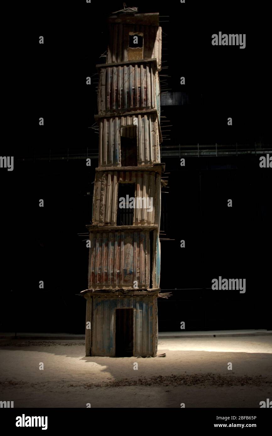 Les sept Palais célestes, une installation spécifique à l'emplacement de Hangar Bicocca à Milan (Italie), l'une des œuvres les plus importantes de l'artiste Anselm Kiefer Banque D'Images