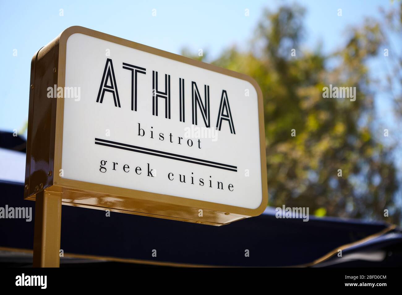 Athina, bistrot, signe de cuisine grecque, à Athènes Grèce Banque D'Images