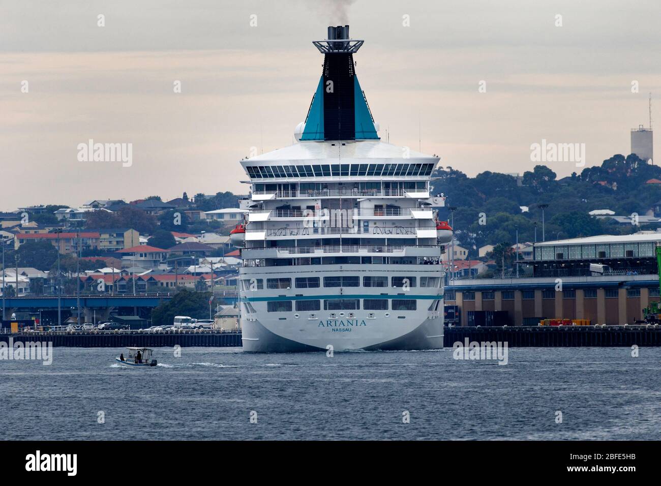 Controversée Corona virus German Cruise liner Artania, en partant de Fremantle, Perth, Australie occidentale Banque D'Images