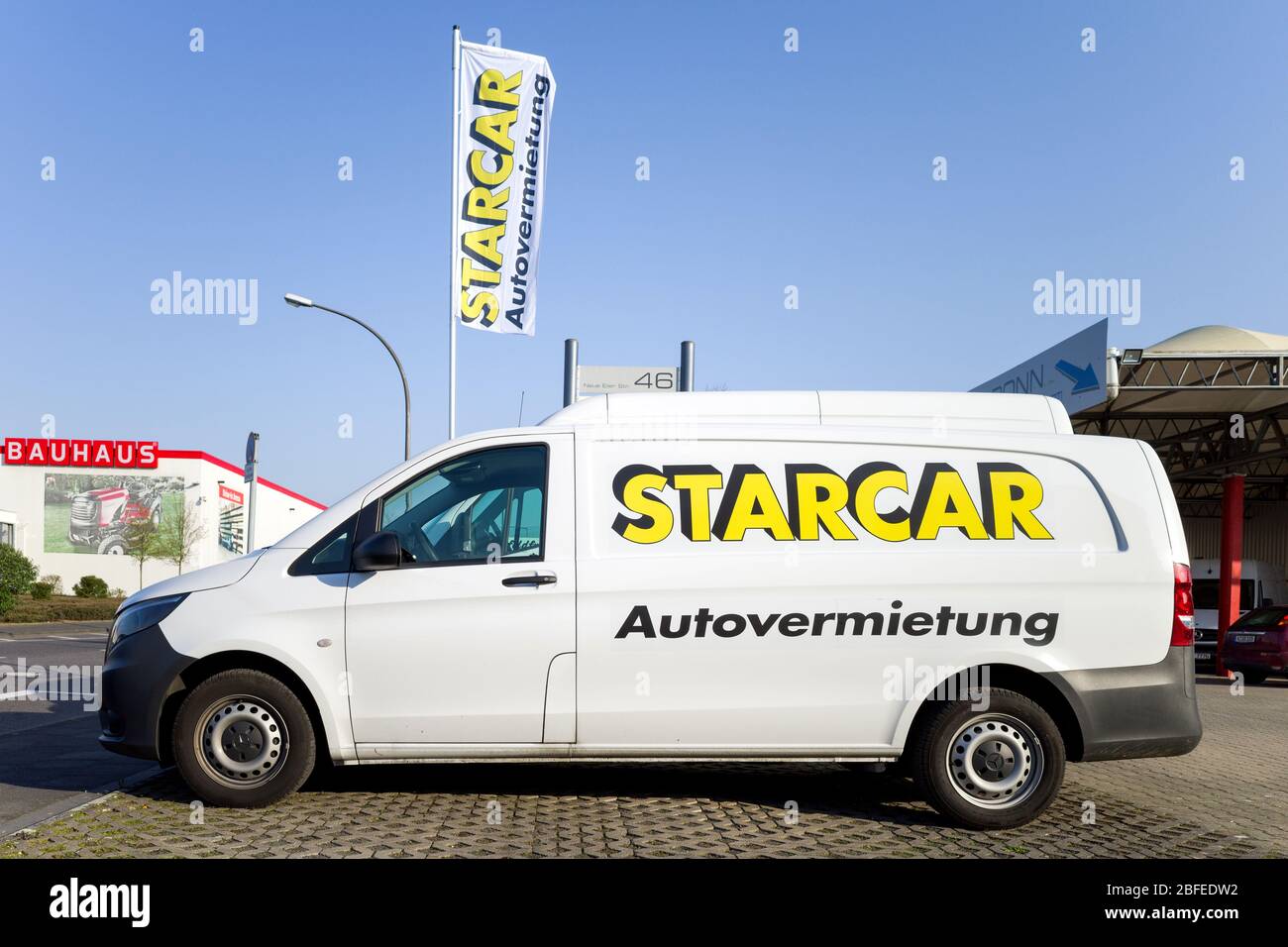 Mercedes-Benz Vito de Starcar location d'autos. Banque D'Images