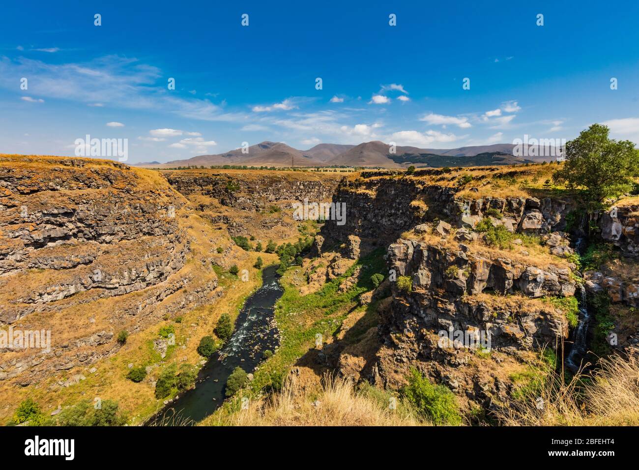 Rivière dzoraguet Lori Berd canyon paysage panorama Stepanavan monument de Lorri Arménie Europe de l'Est Banque D'Images