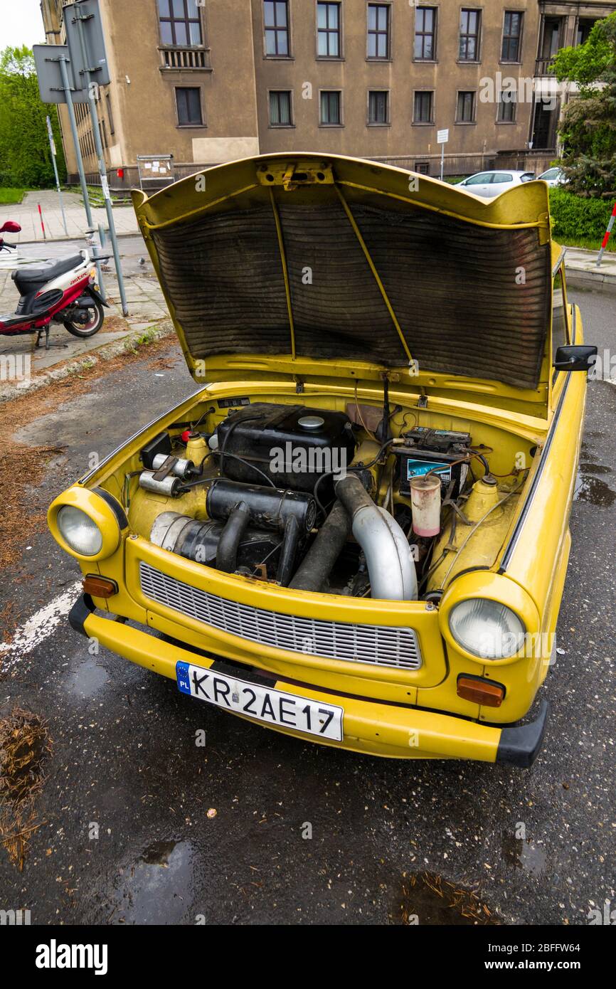 Ancienne voiture communiste Trabant Cracovie Pologne Nowa Huta quartier Cracovie Pologne Europe UE Banque D'Images