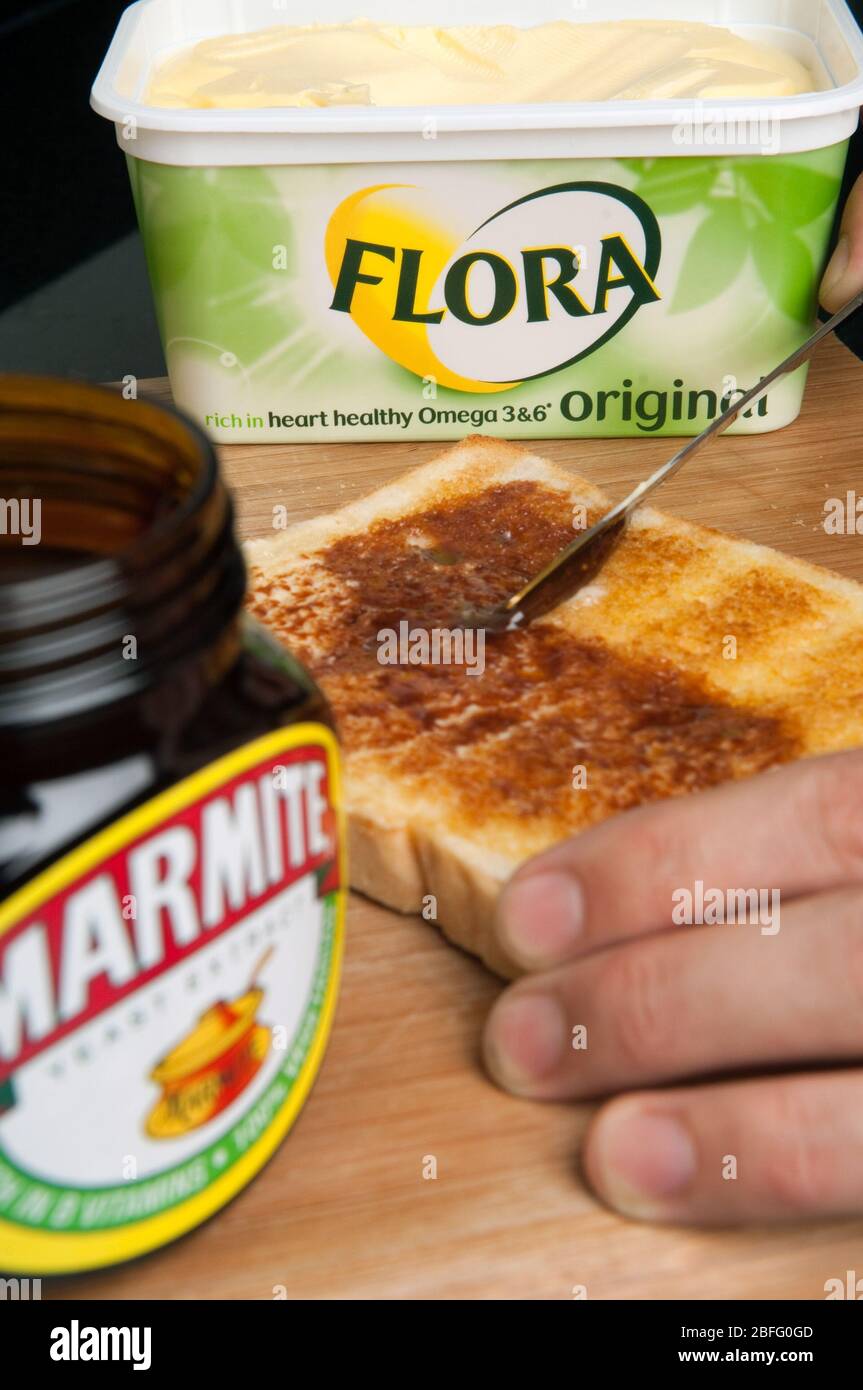 Image d'illustration de la marmite et la flore propagation Original, deux produits alimentaires Unilever. Banque D'Images