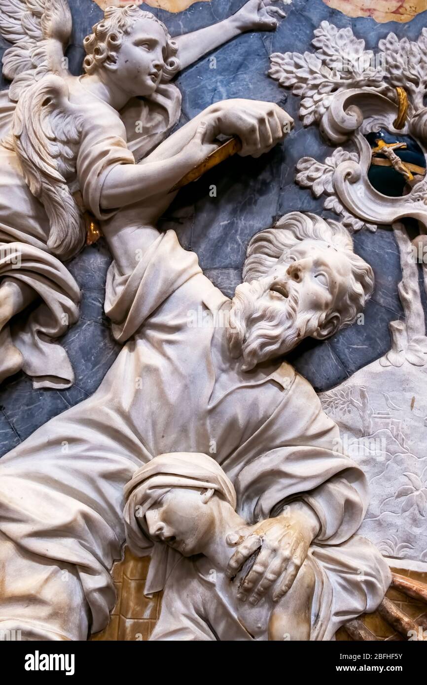 La décoration baroque, les incrustations de marbre de Jonas et la baleine de l'église Santa Caterina à Palerme. italie Banque D'Images