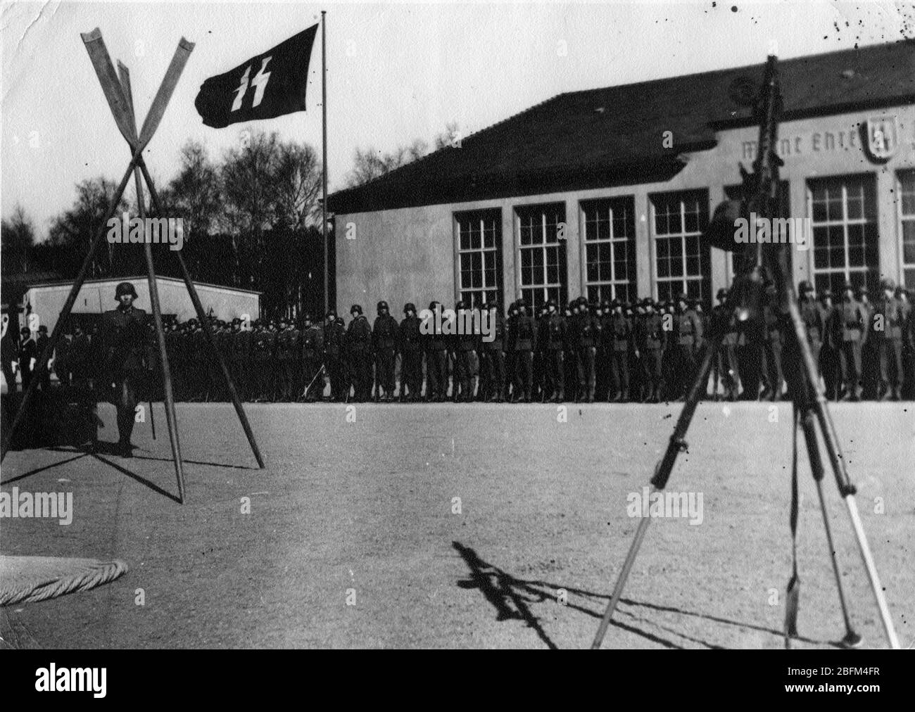 Deuxième Guerre mondiale - soldats SS - Mars 1943, casernes SS à Colln, la ville jumelle du Vieux Berlin (Altberlin), Allemagne Banque D'Images